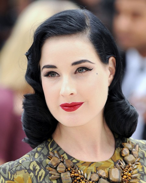 2014 Dita Von Teese Medium Hairstyles: Retro Curls - Pretty Designs