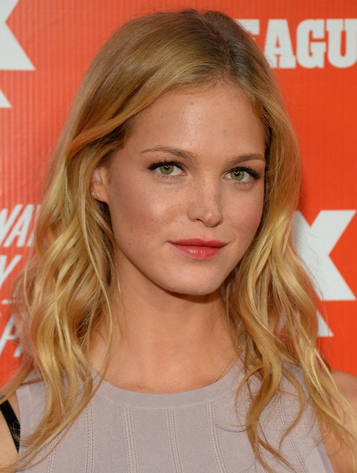 2014 Erin Heatherton Medium Hairstyles: Textured Layered and Tapered