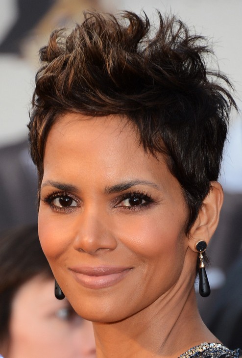 2014 Halle Berry's Short Hairstyles: Boyish Pixie