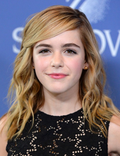 2014 Kiernan Shipka Long Hair Styles: Wavy Hairstyle for Side Bangs