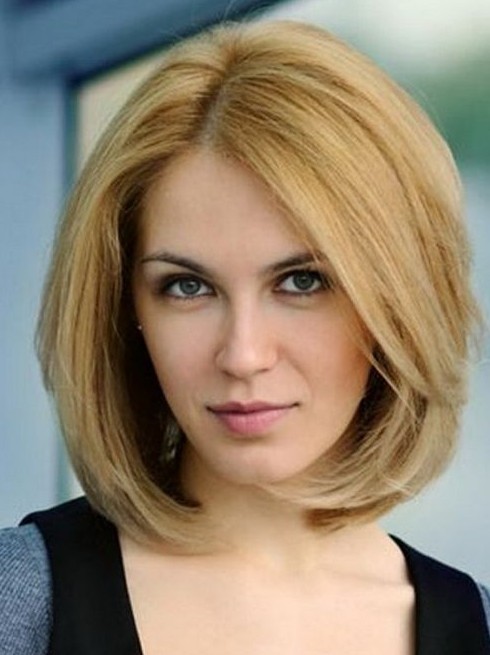 2014 Medium Hairstyles: Blonde Bob