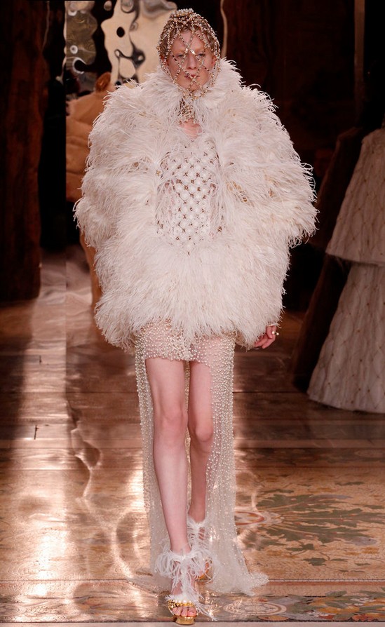 ALEXANDER MCQUEEN FALL 2013 RTW ELITE