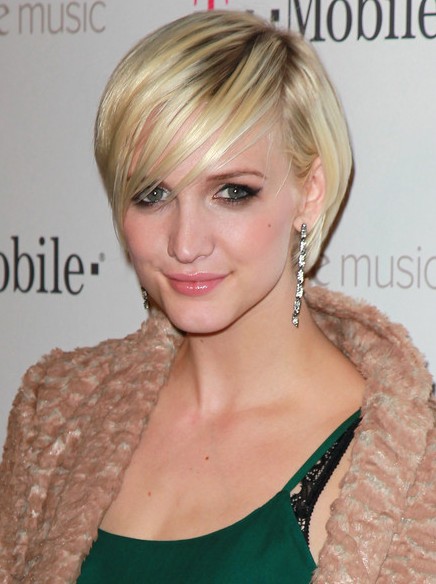 Ashlee Simpson Layered Razor Cut