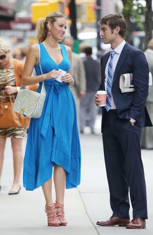 Blake Lively: Bright Blue Knit Wrap Dress