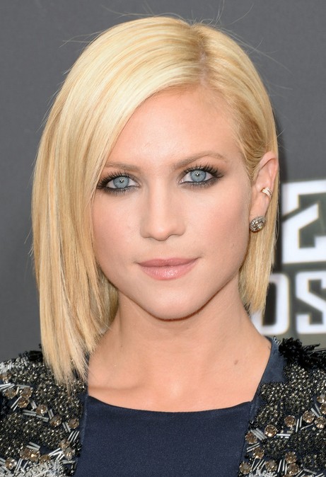 Brittany Snow Short Bob Hairstyle - Platinum-Blonde Hair with Dark Roots