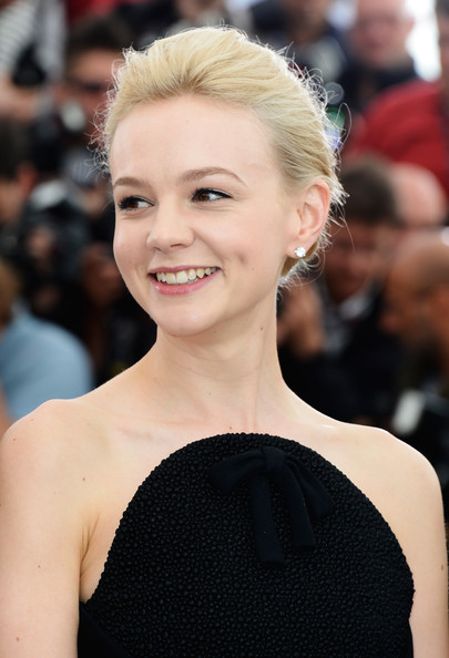 Carey Mulligan Classic Bun