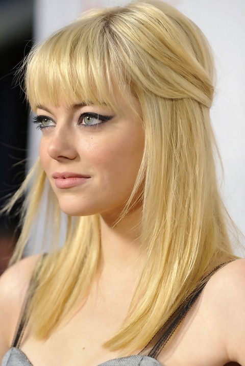Emma Stone Hairstyles: Trendy Half-up Half-down Hairstyle for Blonde Hair