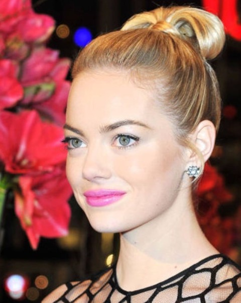 Emma Stone Hairstyles: Voguish Hair Knot