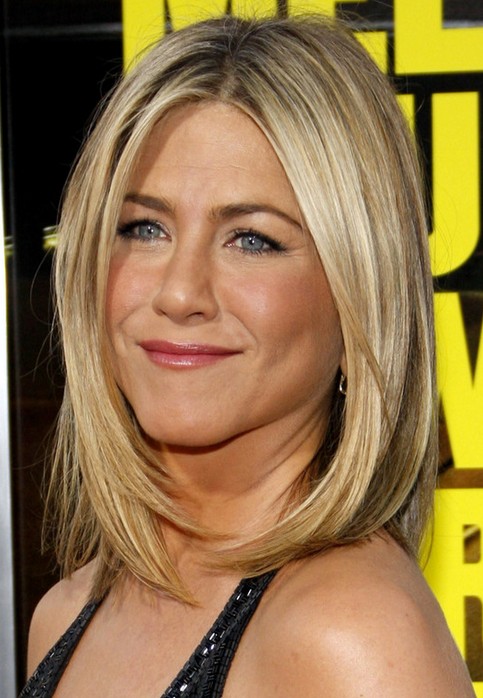 Jennifer Aniston Medium Length Hairstyle: Straight Haircut - Pretty Designs