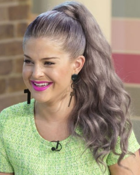 Kelly Osbourne Hairstyles: Spirited Wavy Ponytail