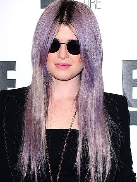 Kelly Osbourne Hairstyles: Super-straight Haircut with Center-parted Bangs