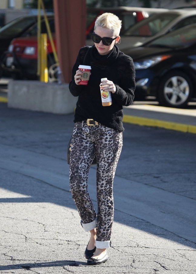 Miley Cyrus Black Toasty Comfy Turtleneck