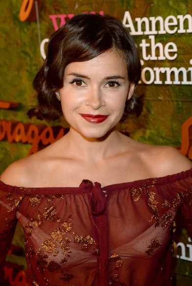 Miroslava Duma Short Hairstyle - Short Wavy Black Haircut for Women