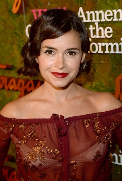 Miroslava Duma Short Hairstyle - Short Wavy Black Haircut for Women