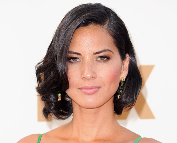 Olivia Munn Hairstyle: Mid-Length Bob with Long Side Parting