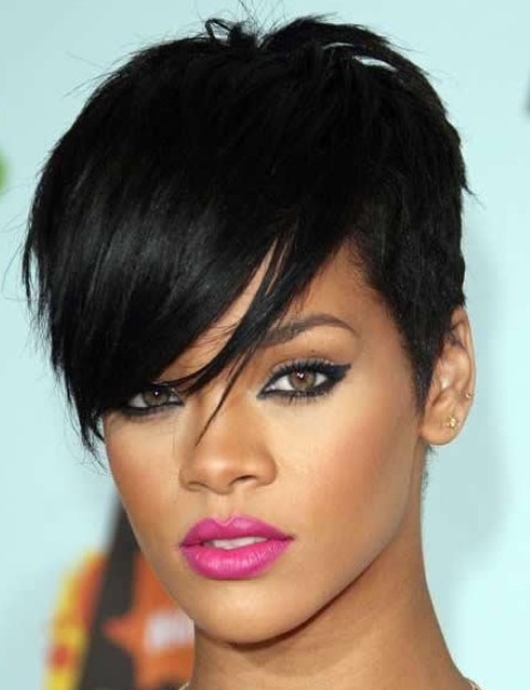 Rihanna Hairstyles: Trendy Pixie Haircut