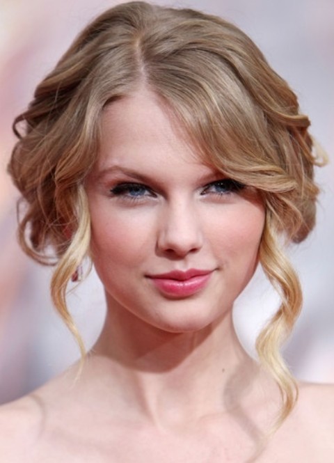 Taylor Swift Hairstyles: Romantic Updo for Wedding