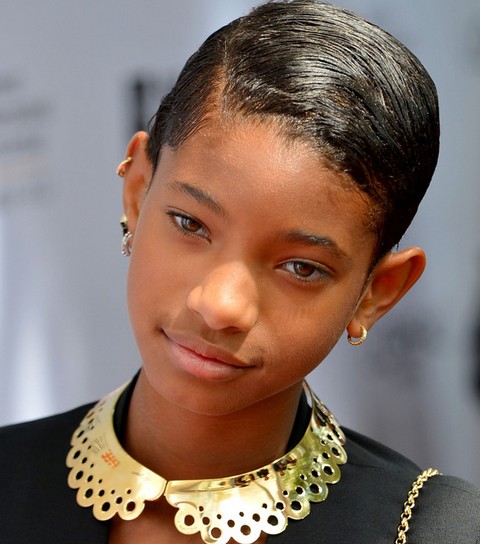 Willow Smith Hairstyles: Sleek Short Straight Haircut