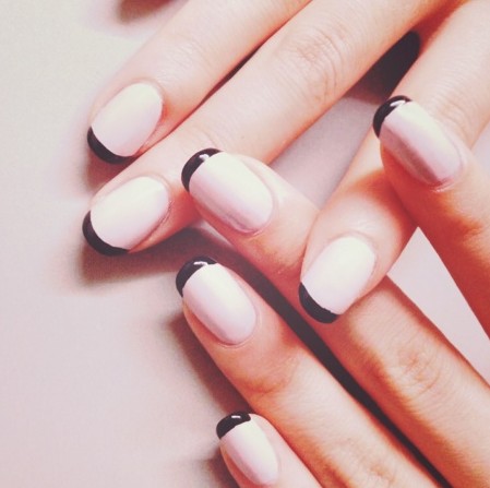 Cute Simple Nail Design Black Line Tips