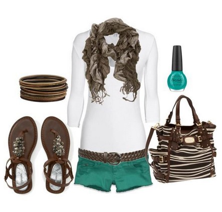 Daily Outfit Look, white knit top, teal shorts and sandles