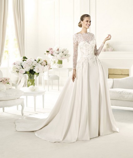 Elie Saab – Wedding Gowns long flowing long sleeve lace satin wedding dress