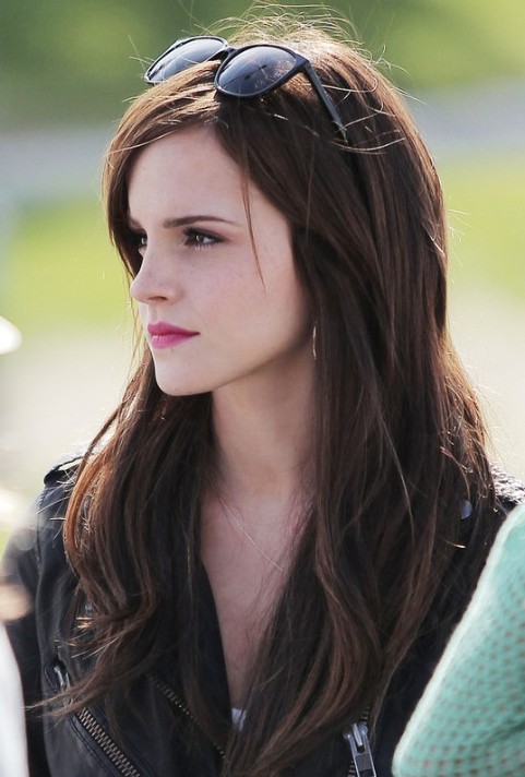 Emma Watson Long Hairstyle: Easy Hair for Holidays