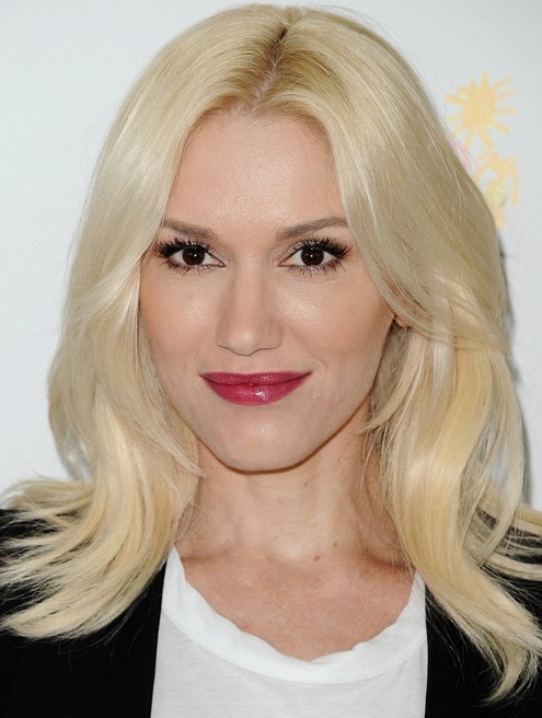 Gwen Stefani Long Hairstyles: 2014 Layered Haircut