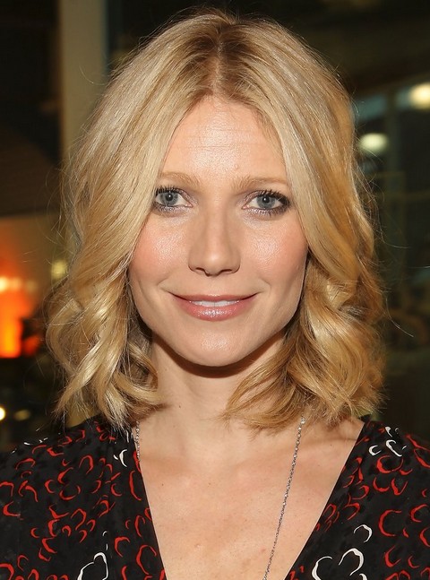 Gwyneth Paltrow Hairstyles: Medium Waves