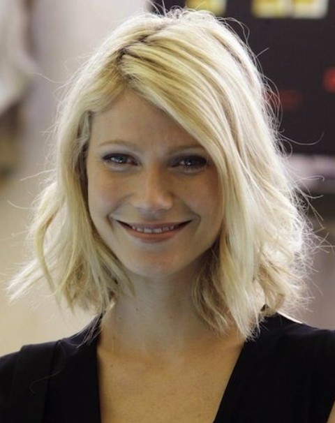 Gwyneth Paltrow Hairstyles: Messy Medium Haircut