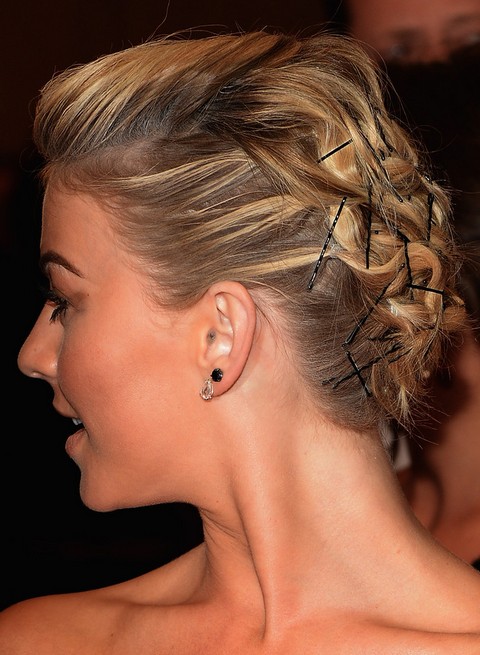 Julianne Hough Hairstyles: Bobby Pinned Updo