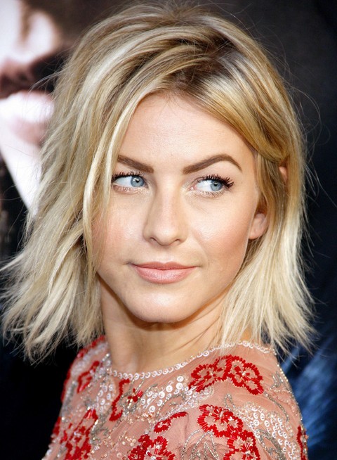 Julianne Hough Hairstyles: Messy Bob