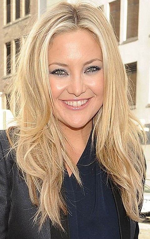 Kate Hudson Hairstyles: Messy Stragith Haircut