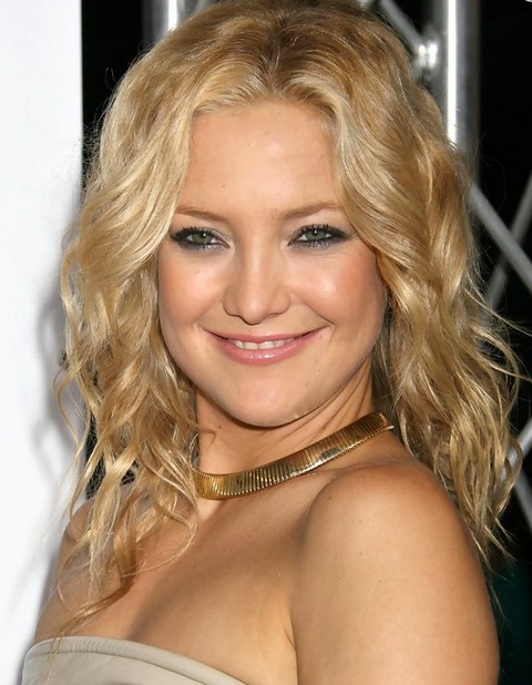 Kate Hudson Hairstyles: Modern Mediunm Curls