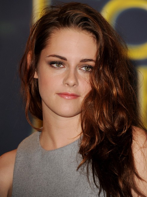 Kristen Stewart Long Hairstyle: Deep Side Part