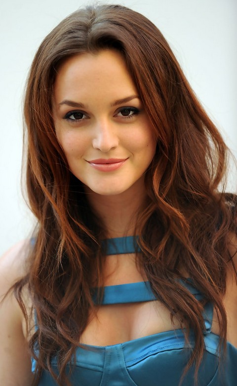 Leighton Meester Hairstyles: Center-parted Curls