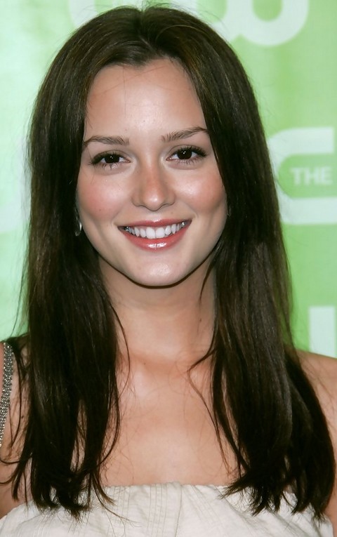 Leighton Meester Hairstyles: Sweet Casual Look