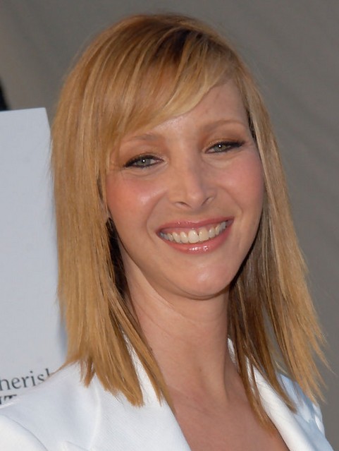 Lisa Kudrow Medium Length Hairstyle: Straight Bob