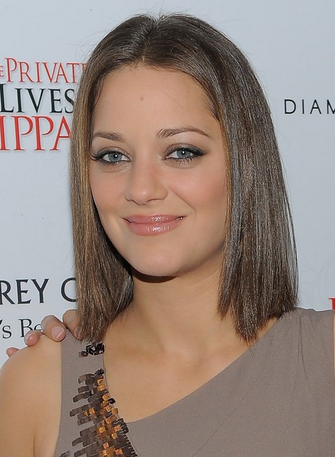 Marion Cotillard Medium Hairstyle: Straight Bob