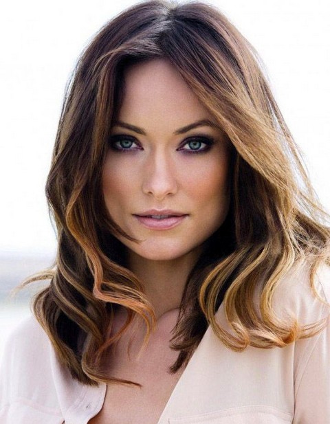 Olivia Wilde Hairstyles: Stylish Medium Curls