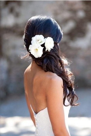 The Amazing Beach Wedding Hairstyle for Long Curly Wavy Brunette Hair