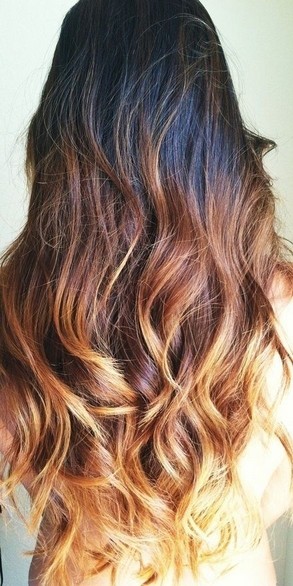 The Gorgeous Dark Brown Ombre Wavy Hairstyle