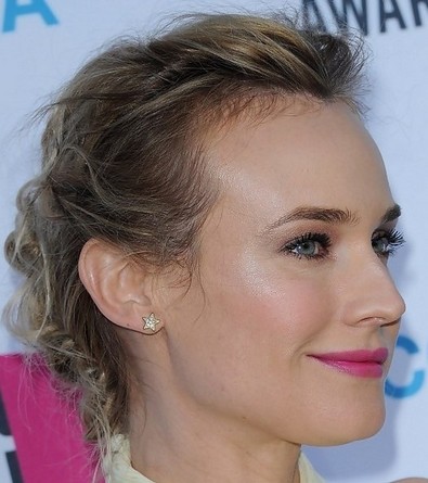 Glamorous Messy Updo Hairstyles - Pretty Designs Glamorous Messy Updo Hairstyles - Pretty Designs