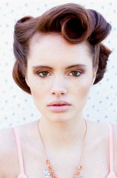 Vintage Pin Up Hairstyles 7