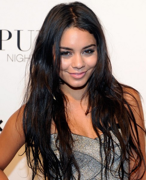 Vanessa Hudgens Long Hairstyle: Subtle Waves