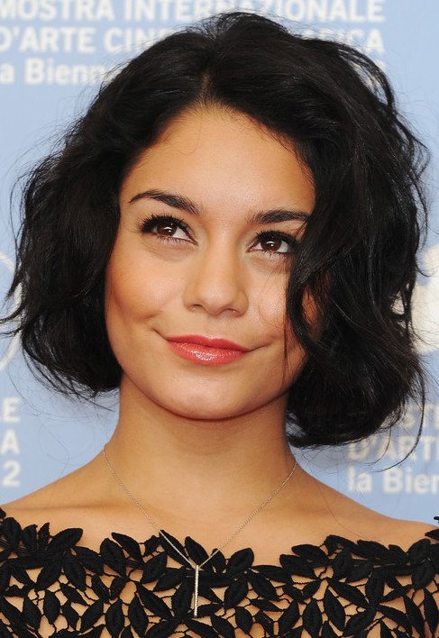 Vanessa Hudgens Short Hairstyle: Wavy Haircut for Women under 30