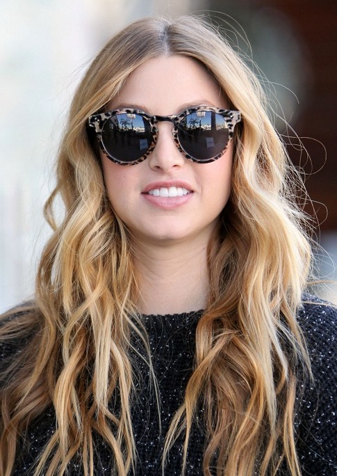 Whitney Port Long Hairstyle: Soft Locks