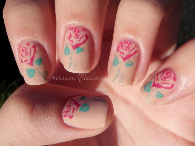 Beautiful Floral Nail Art