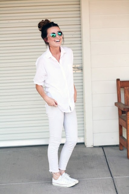 Great sunglasses for an all white outfit - Casual White Outfit 