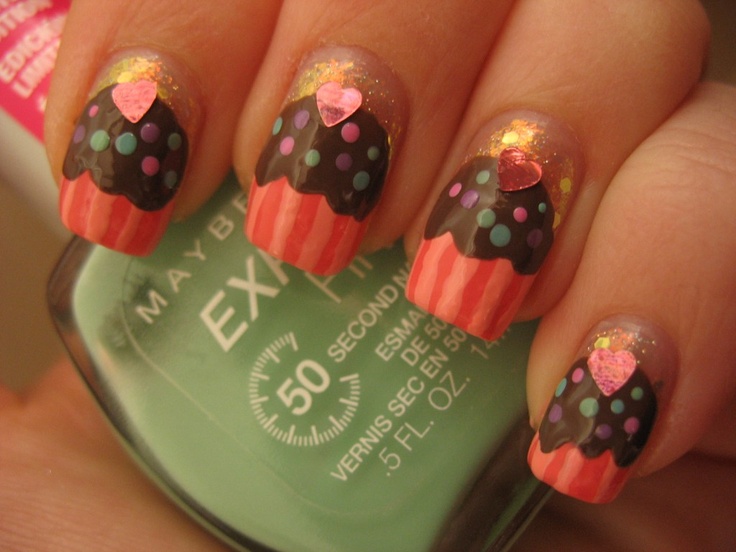 Cupcake Nails with Dots