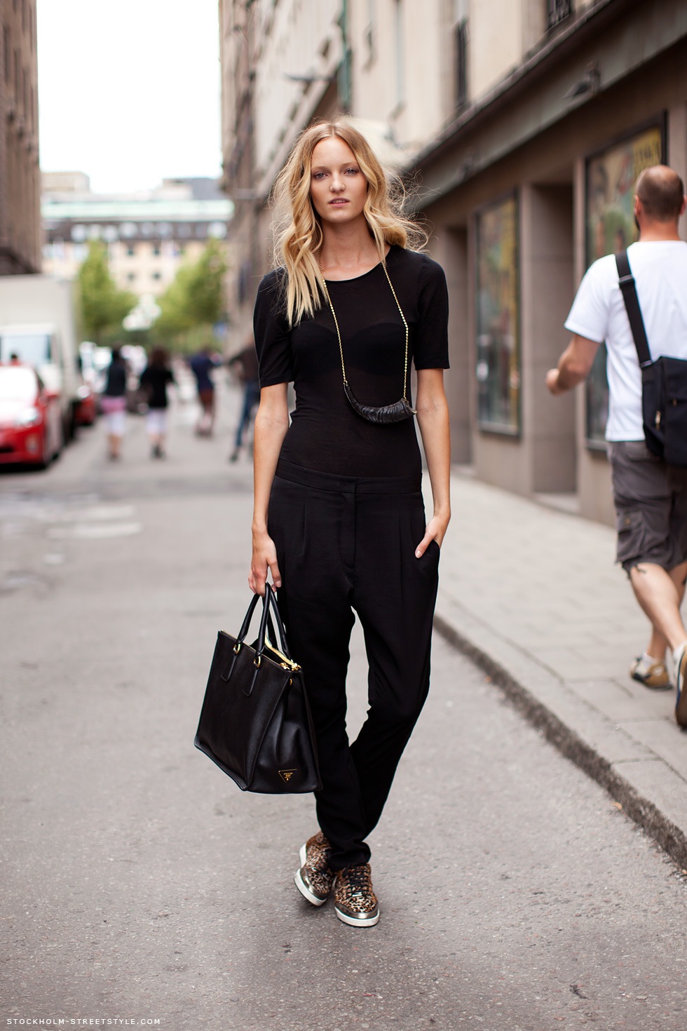 How to Make Your Black Outfits Standout